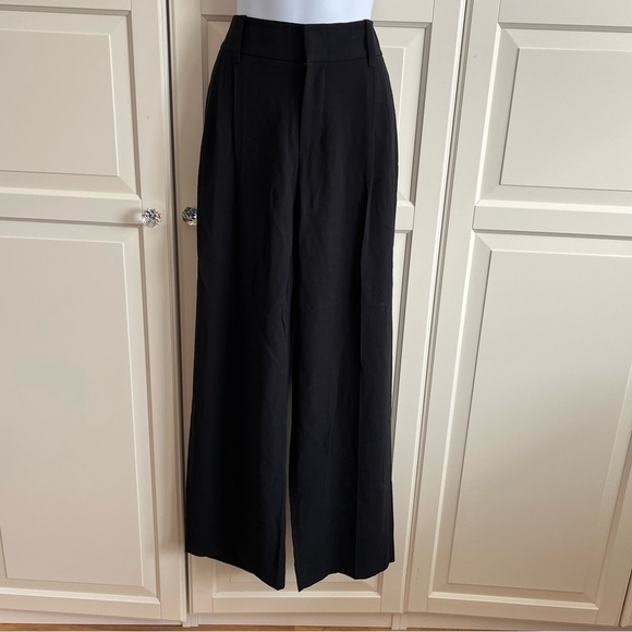 Vince
pleated wide-leg trousers, Black Size 4, business casual, night out - Picture 5 of 14